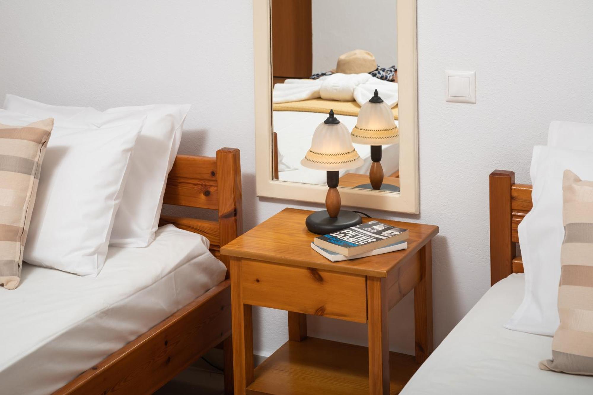 Aphrodite Apartahotel Kalyves